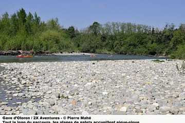 Le Gave d'Oloron et ses plages de galets blancs